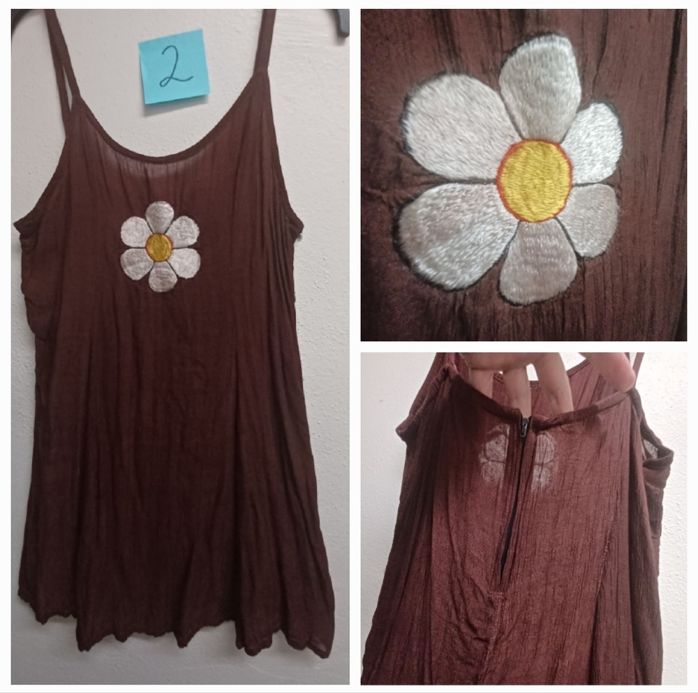 Brown dress with daisy flower patch, M/L